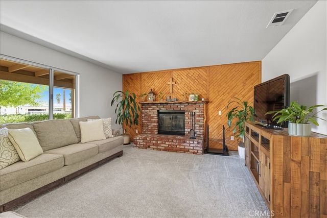 7344 Oxford Avenue, Hesperia, CA 92345