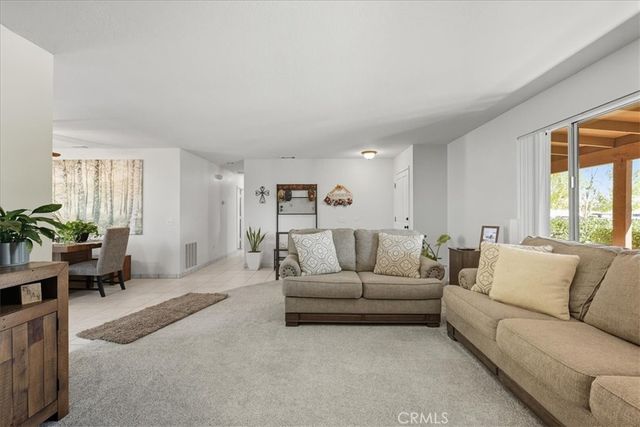 7344 Oxford Avenue, Hesperia, CA 92345