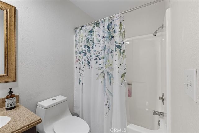 7344 Oxford Avenue, Hesperia, CA 92345