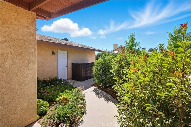 7344 Oxford Avenue, Hesperia, CA 92345