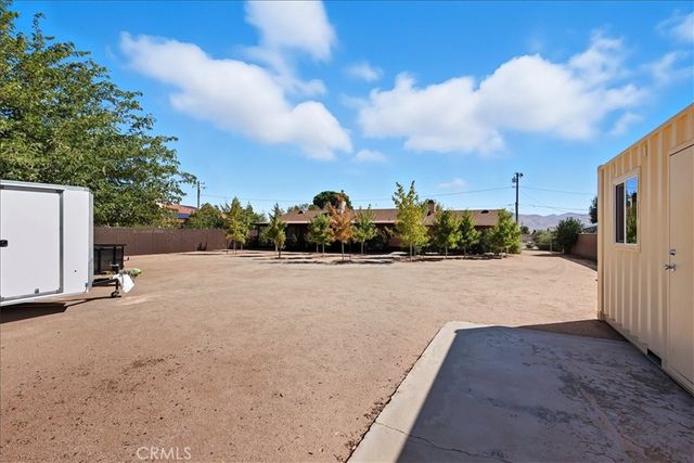 7344 Oxford Avenue, Hesperia, CA 92345