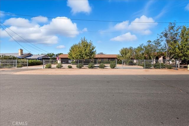 7344 Oxford Avenue, Hesperia, CA 92345