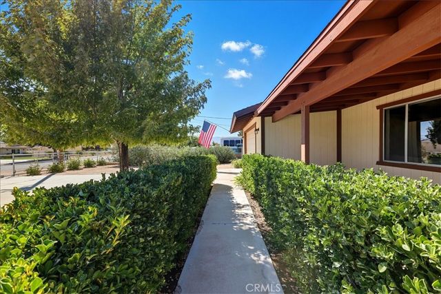 7344 Oxford Avenue, Hesperia, CA 92345