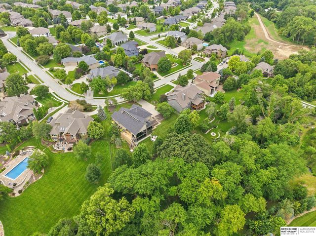 21428 Hickory Street, Elkhorn, NE 68022