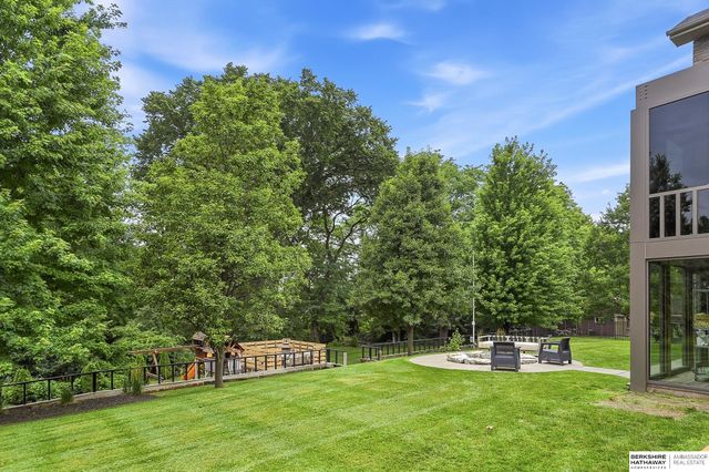 21428 Hickory Street, Elkhorn, NE 68022