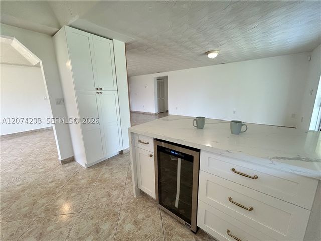 6611 SW 99th Ave, Miami, FL 33173