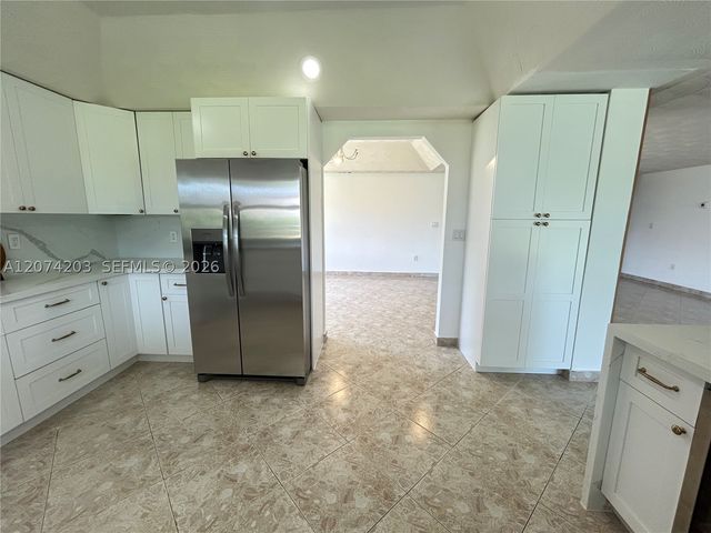 6611 SW 99th Ave, Miami, FL 33173
