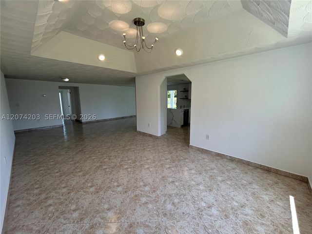 6611 SW 99th Ave, Miami, FL 33173