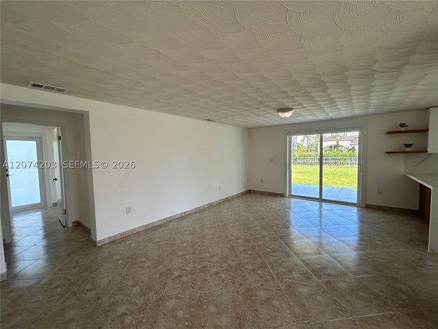 6611 SW 99th Ave, Miami, FL 33173