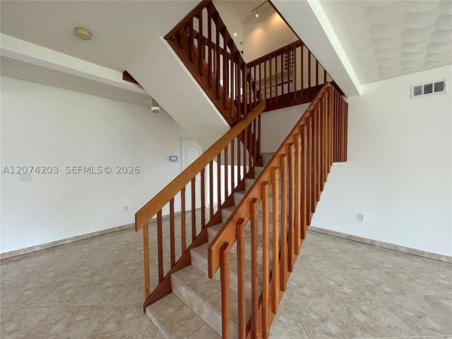 6611 SW 99th Ave, Miami, FL 33173