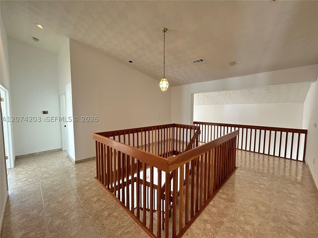 6611 SW 99th Ave, Miami, FL 33173
