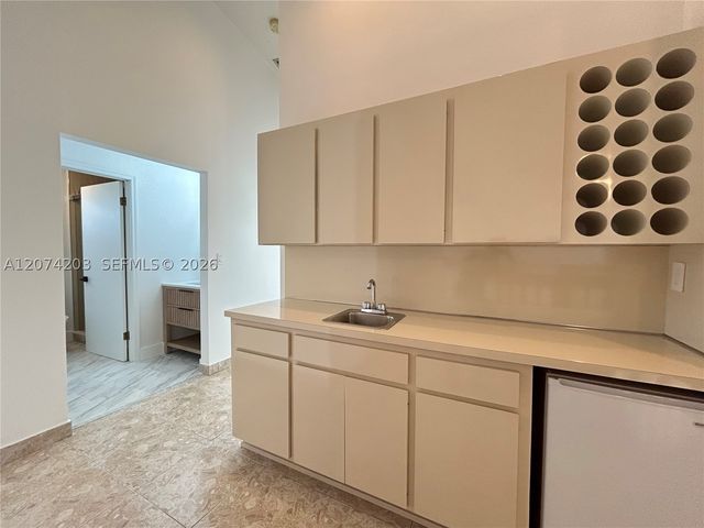 6611 SW 99th Ave, Miami, FL 33173