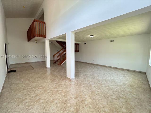 6611 SW 99th Ave, Miami, FL 33173