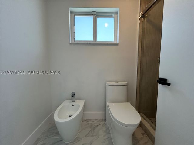 6611 SW 99th Ave, Miami, FL 33173