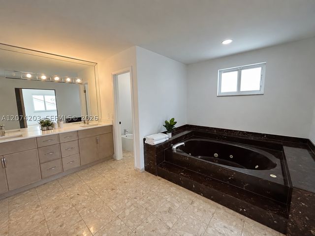 6611 SW 99th Ave, Miami, FL 33173