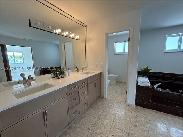 6611 SW 99th Ave, Miami, FL 33173