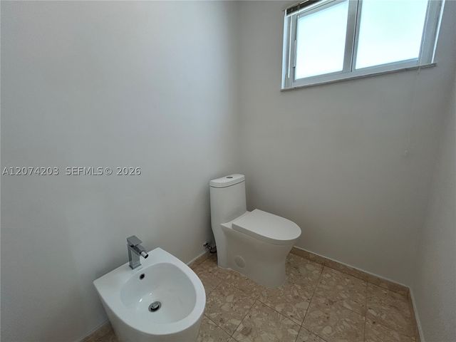 6611 SW 99th Ave, Miami, FL 33173
