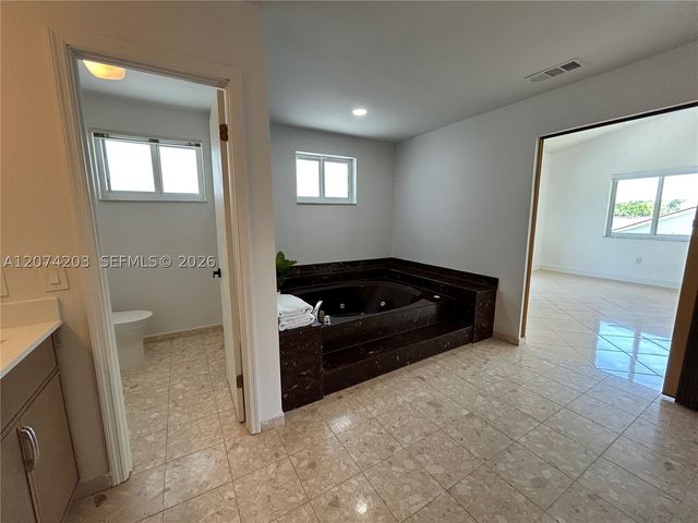 6611 SW 99th Ave, Miami, FL 33173