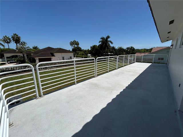 6611 SW 99th Ave, Miami, FL 33173