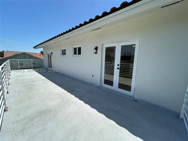 6611 SW 99th Ave, Miami, FL 33173