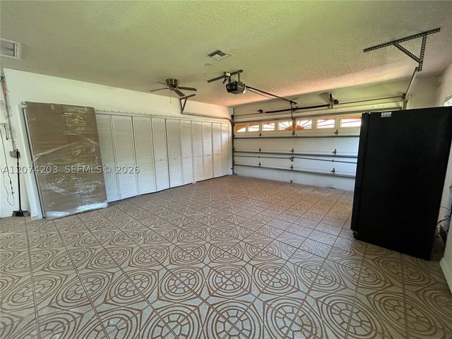 6611 SW 99th Ave, Miami, FL 33173