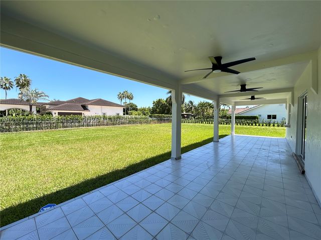 6611 SW 99th Ave, Miami, FL 33173