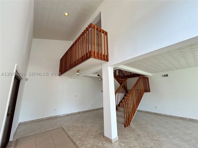 6611 SW 99th Ave, Miami, FL 33173