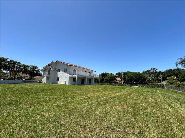 6611 SW 99th Ave, Miami, FL 33173