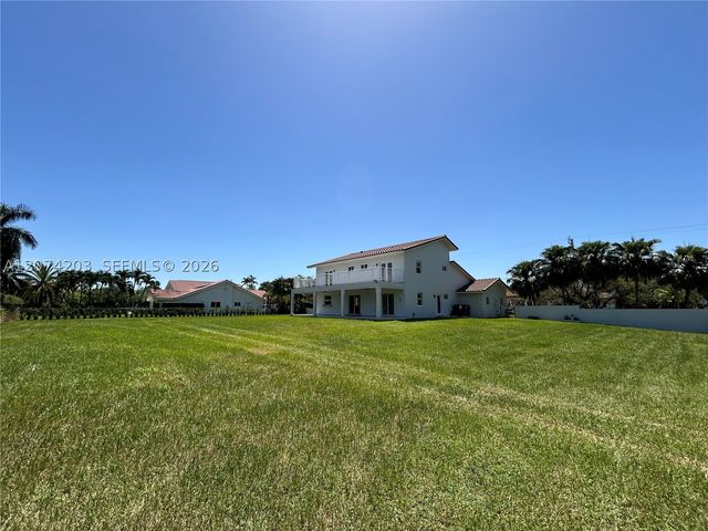 6611 SW 99th Ave, Miami, FL 33173