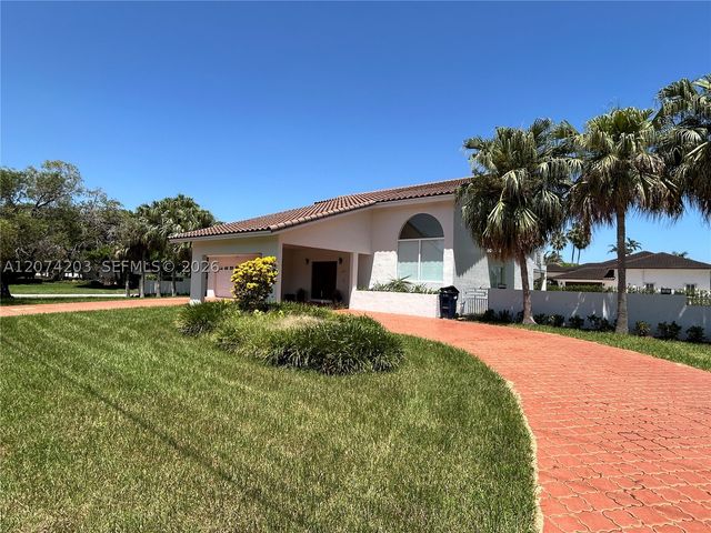 6611 SW 99th Ave, Miami, FL 33173