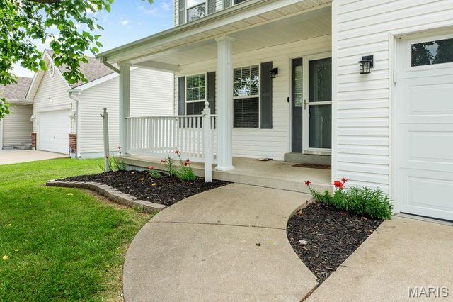 2824 Smokehouse Way, Belleville, IL 62221
