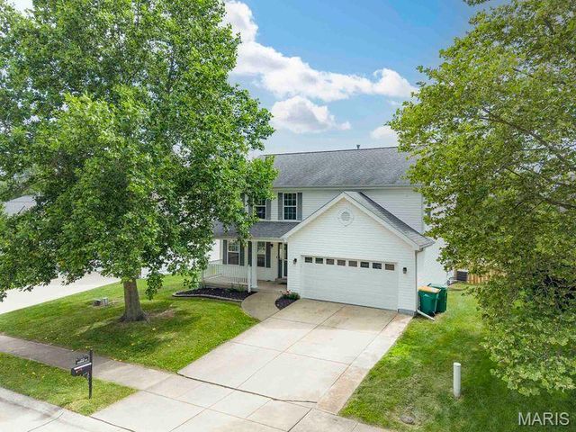 2824 Smokehouse Way, Belleville, IL 62221