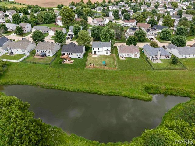 2824 Smokehouse Way, Belleville, IL 62221