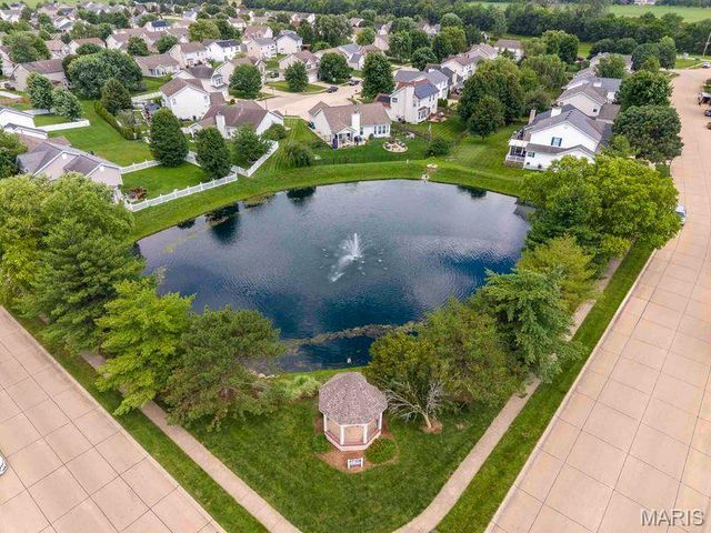 2824 Smokehouse Way, Belleville, IL 62221