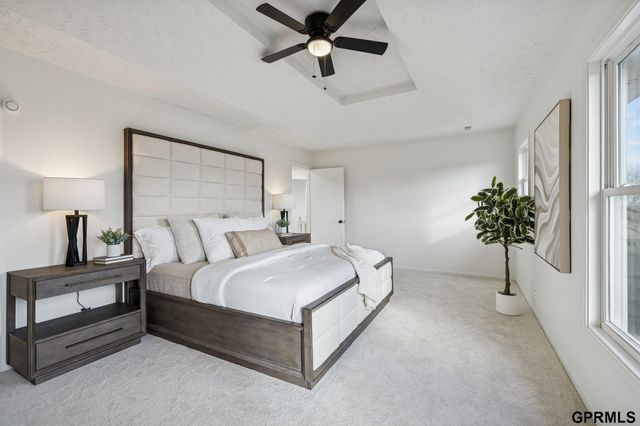 6514 N 104 Street, Omaha, NE 68122