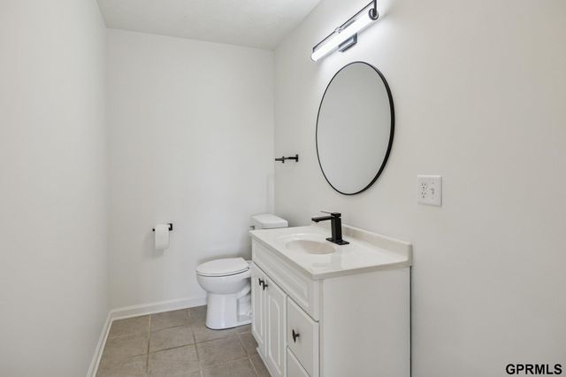 6514 N 104 Street, Omaha, NE 68122