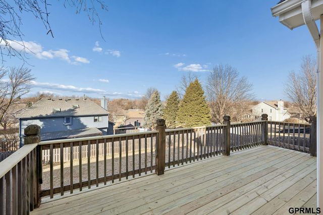 6514 N 104 Street, Omaha, NE 68122