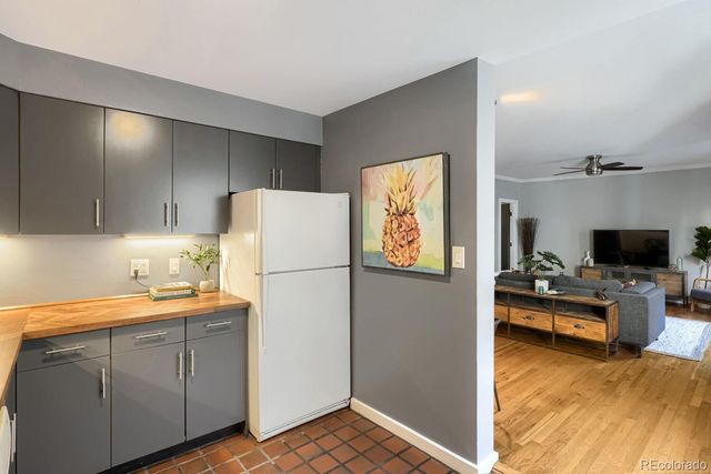 960 N Sherman Street 2F, Denver, CO 80203