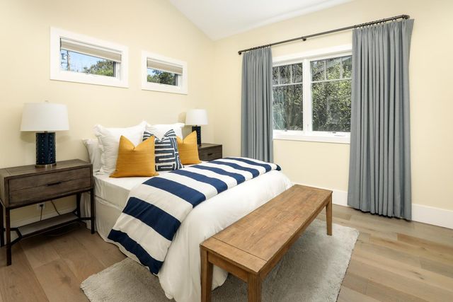 1909 Menalto Avenue, Menlo Park, CA 94025