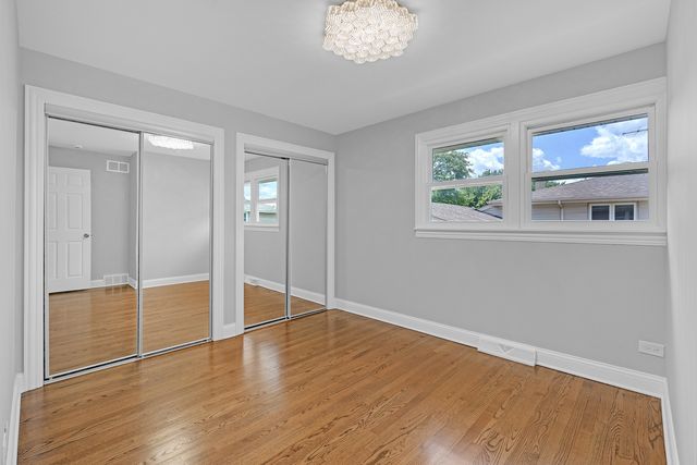 1320 E 169th Place, South Holland, IL 60473