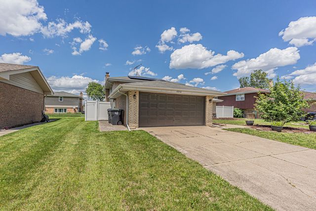 1320 E 169th Place, South Holland, IL 60473