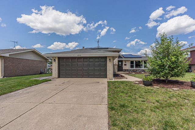 1320 E 169th Place, South Holland, IL 60473