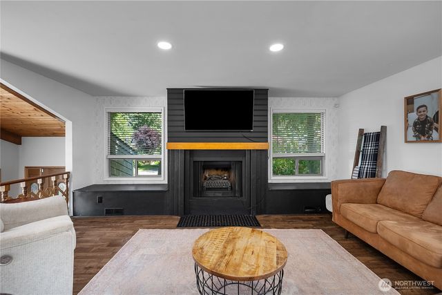 7004 Alderwood Court SE, Lacey, WA 98503