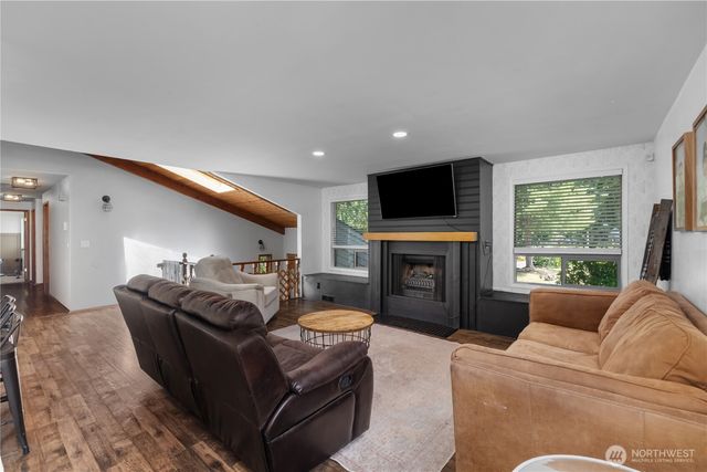 7004 Alderwood Court SE, Lacey, WA 98503