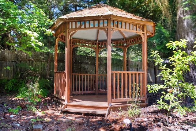 7004 Alderwood Court SE, Lacey, WA 98503