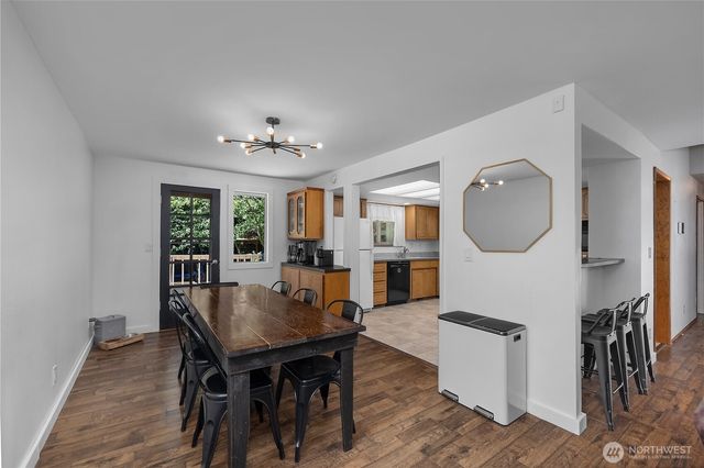 7004 Alderwood Court SE, Lacey, WA 98503