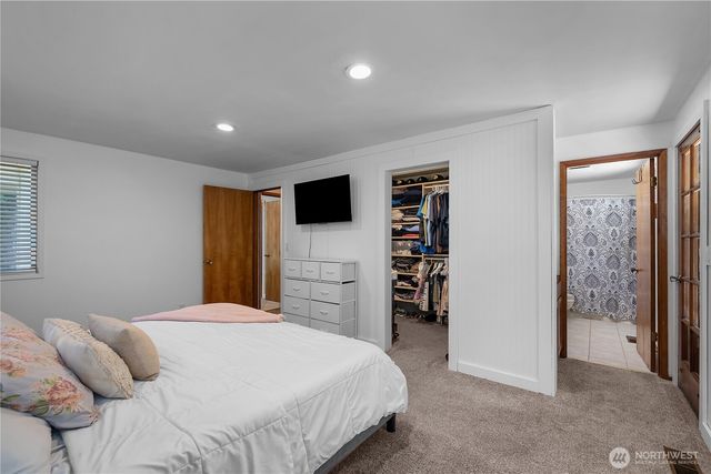 7004 Alderwood Court SE, Lacey, WA 98503