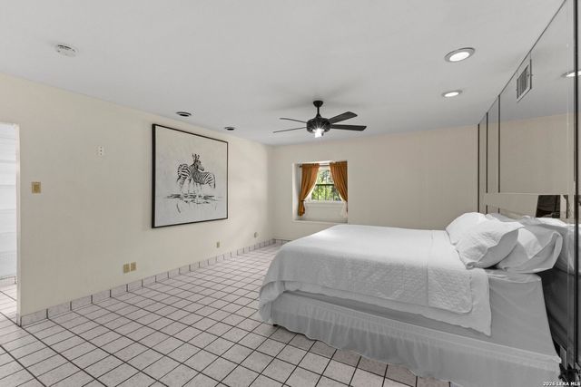 6516 ADAIR DR, Leon Valley, TX 78238