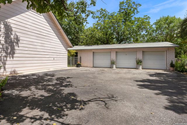 6516 ADAIR DR, Leon Valley, TX 78238