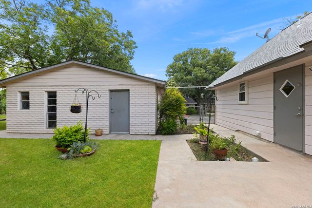 6516 ADAIR DR, Leon Valley, TX 78238